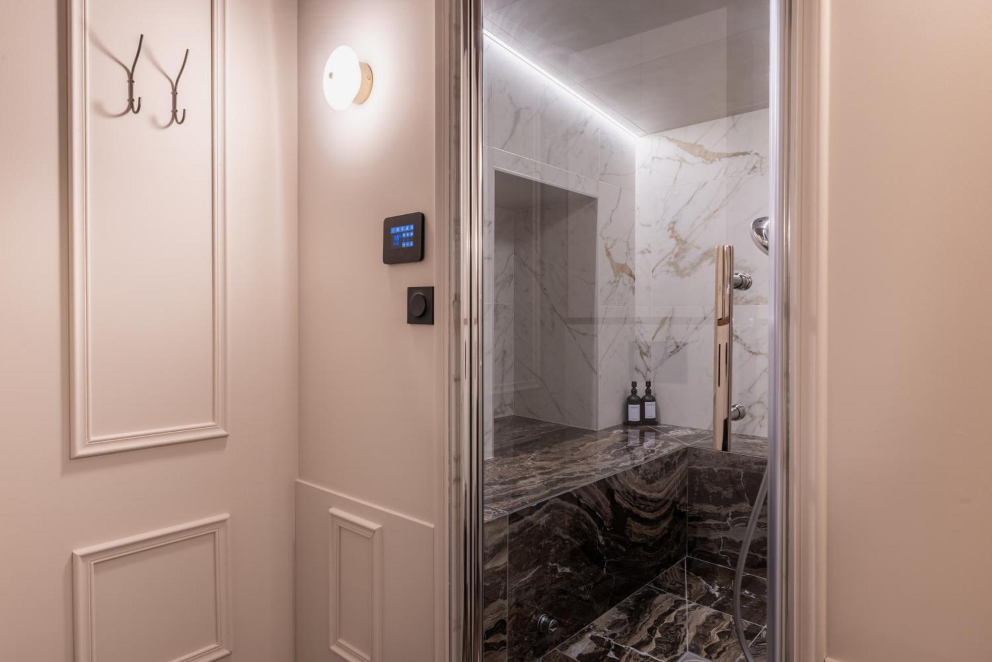 C0C00N Veritable Hammam A Partager A Deux Riom Kültér fotó