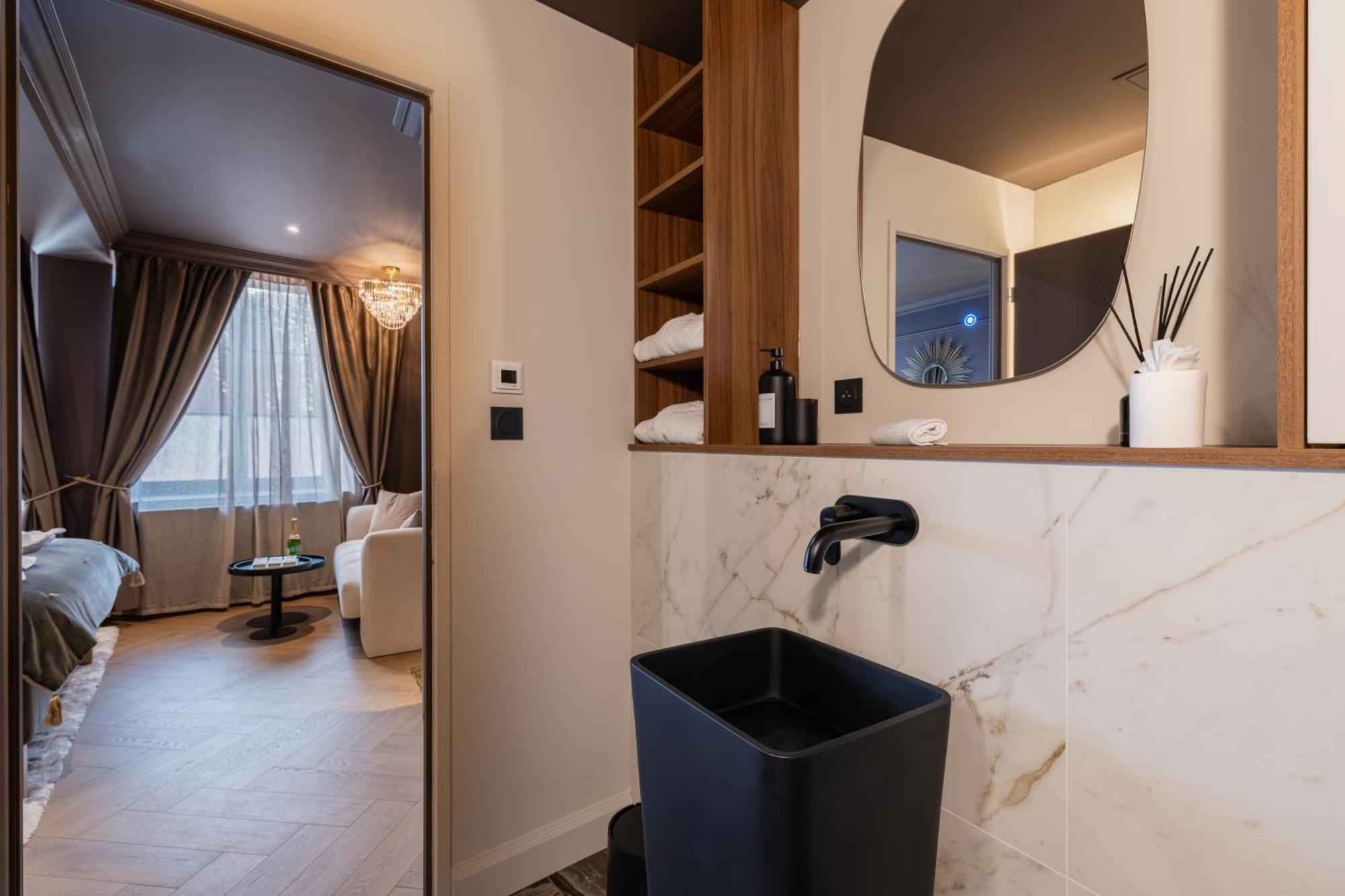 C0C00N Veritable Hammam A Partager A Deux Riom Kültér fotó