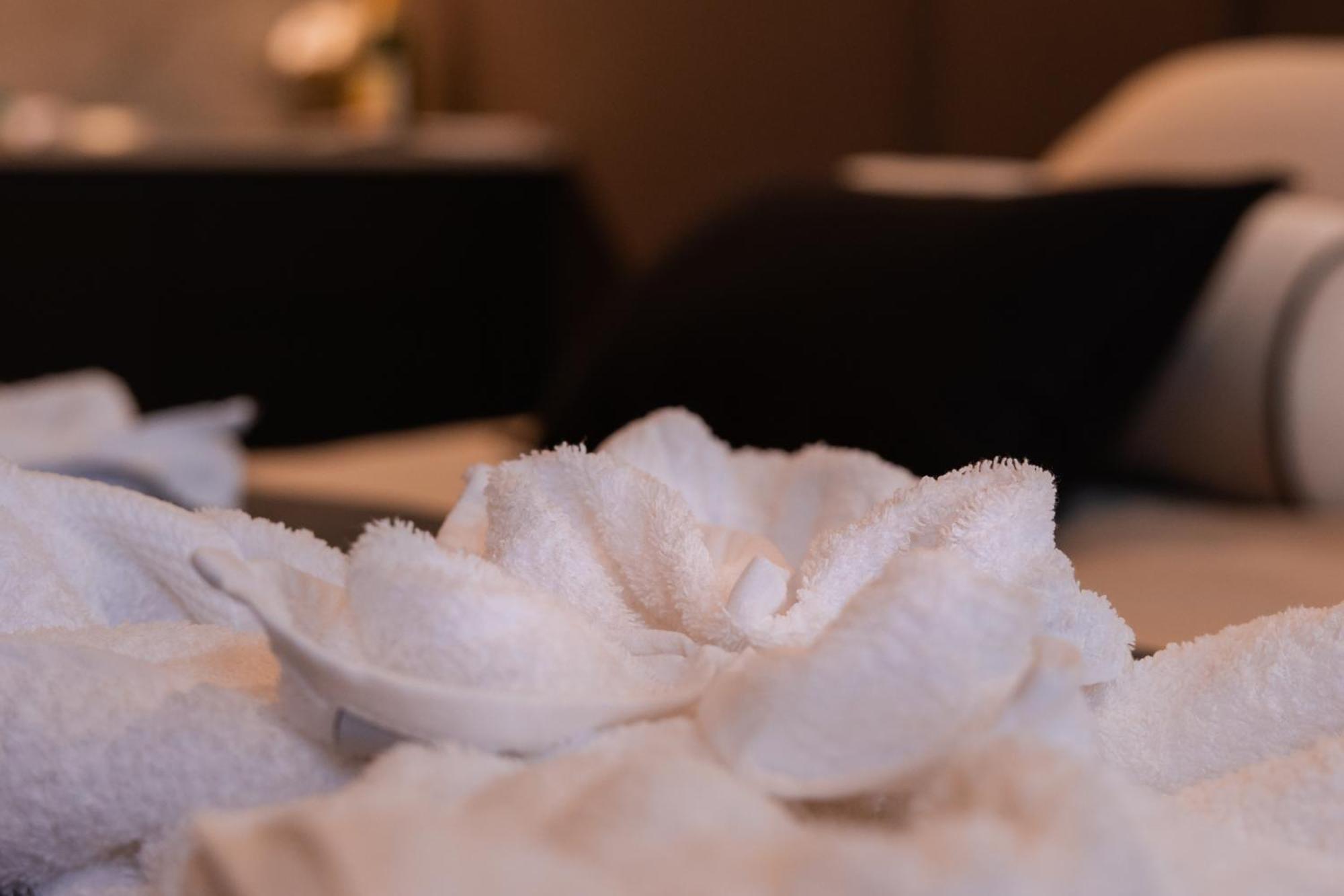 C0C00N Veritable Hammam A Partager A Deux Riom Kültér fotó